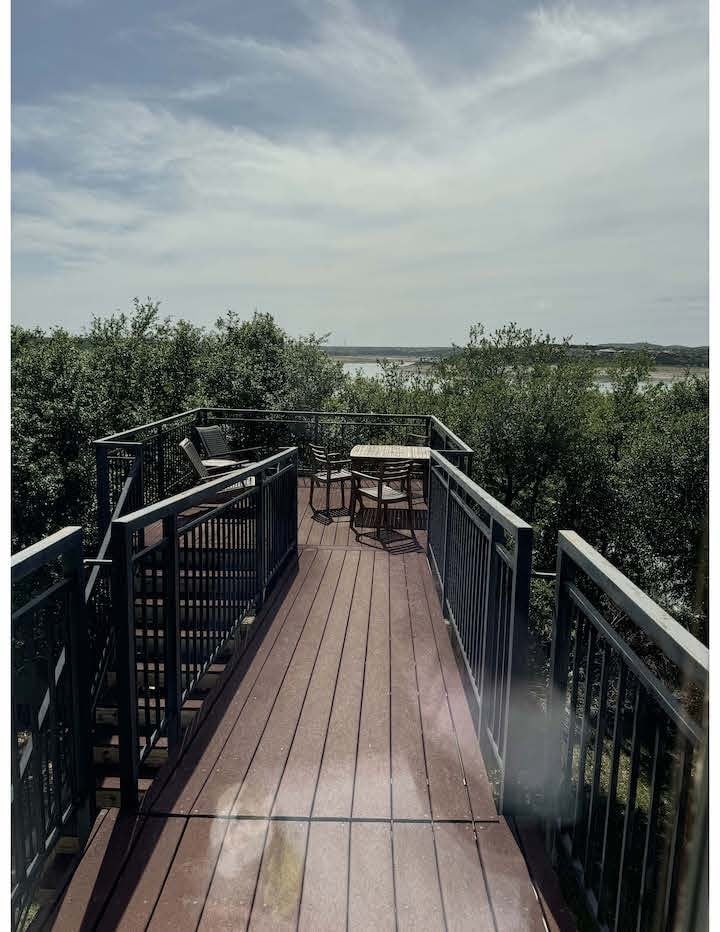 Picture of deck overlooking Lake Travis