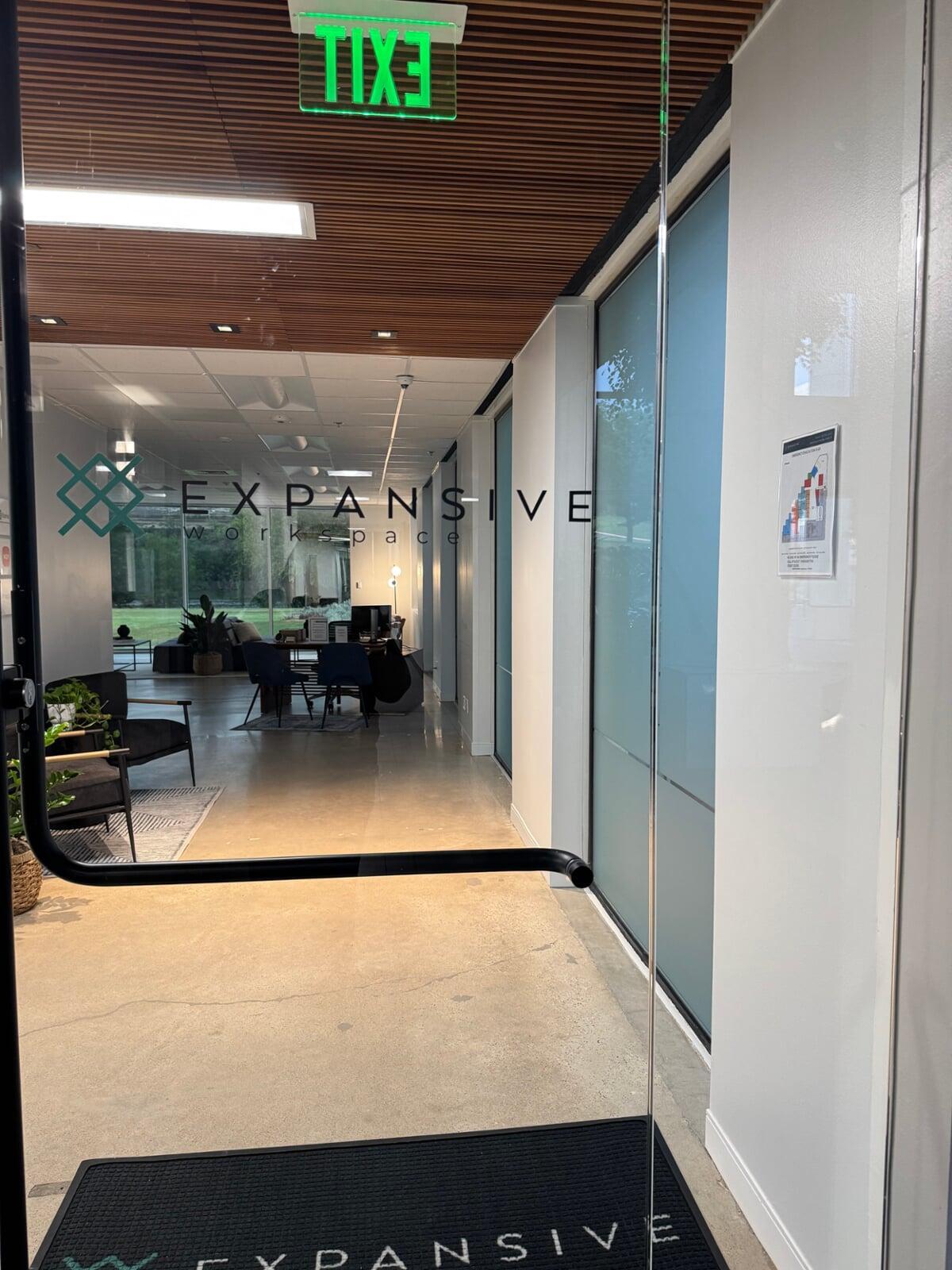 Picture of Suite 100 door